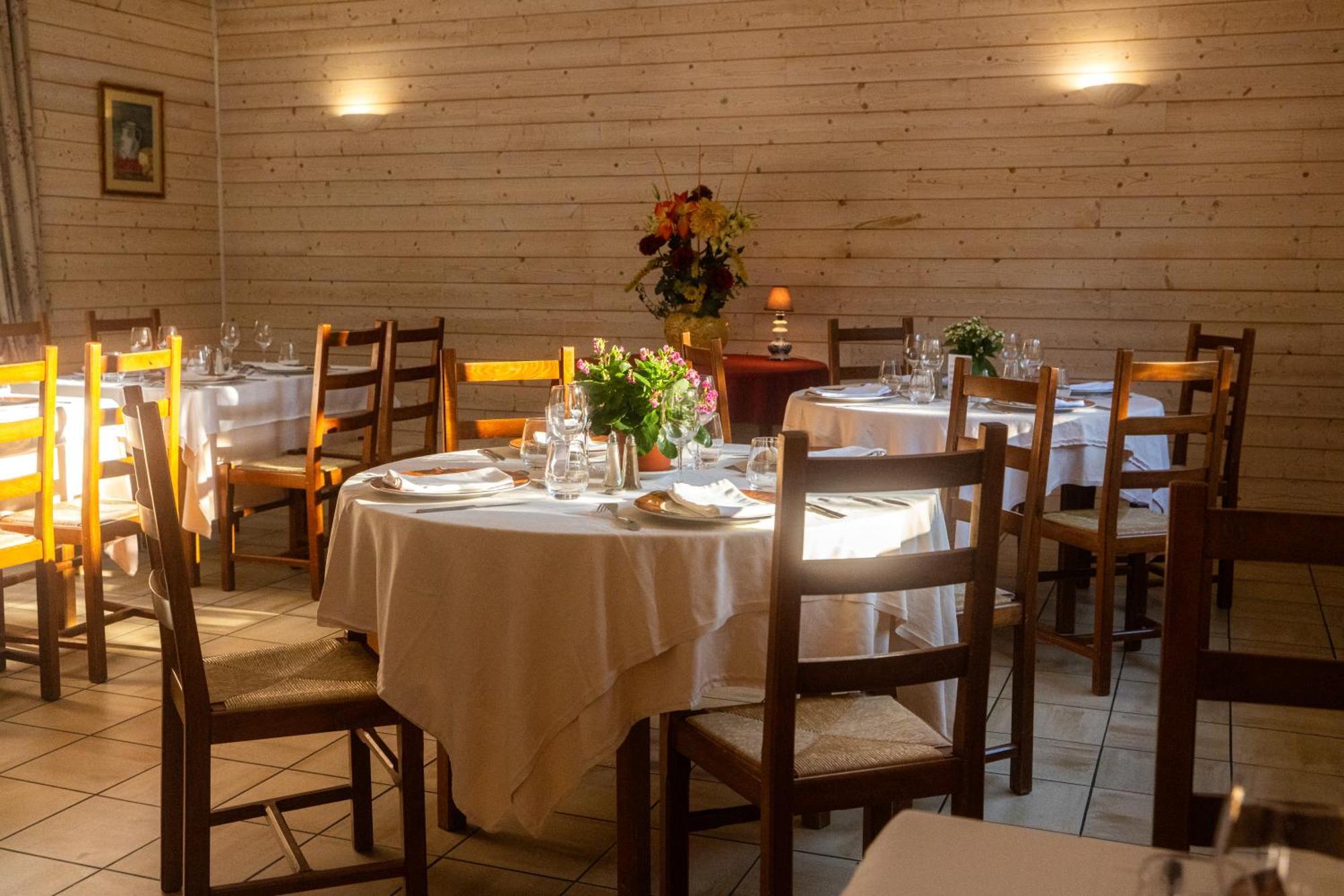 Hotel Restaurant Des Thermes Castéra-Verduzan Exteriér fotografie