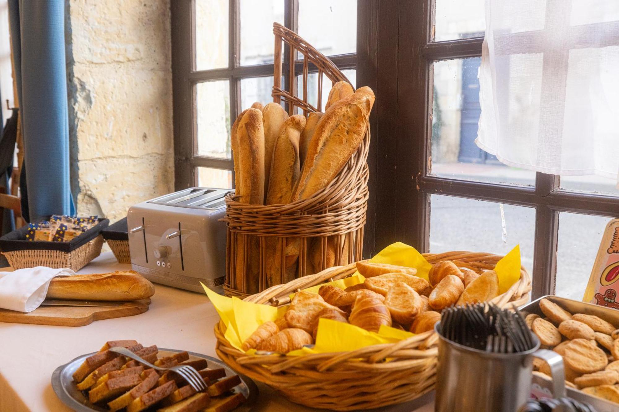 Hotel Restaurant Des Thermes Castéra-Verduzan Exteriér fotografie