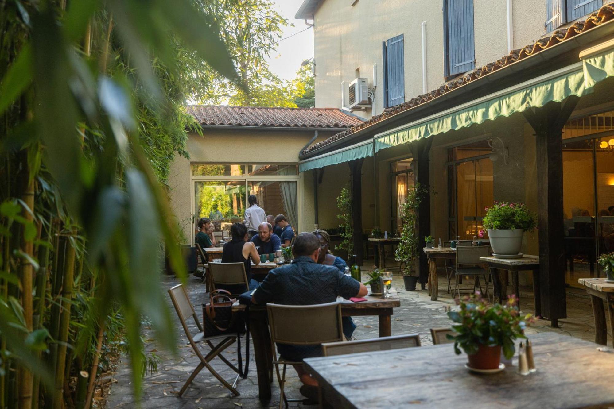 Hotel Restaurant Des Thermes Castéra-Verduzan Exteriér fotografie